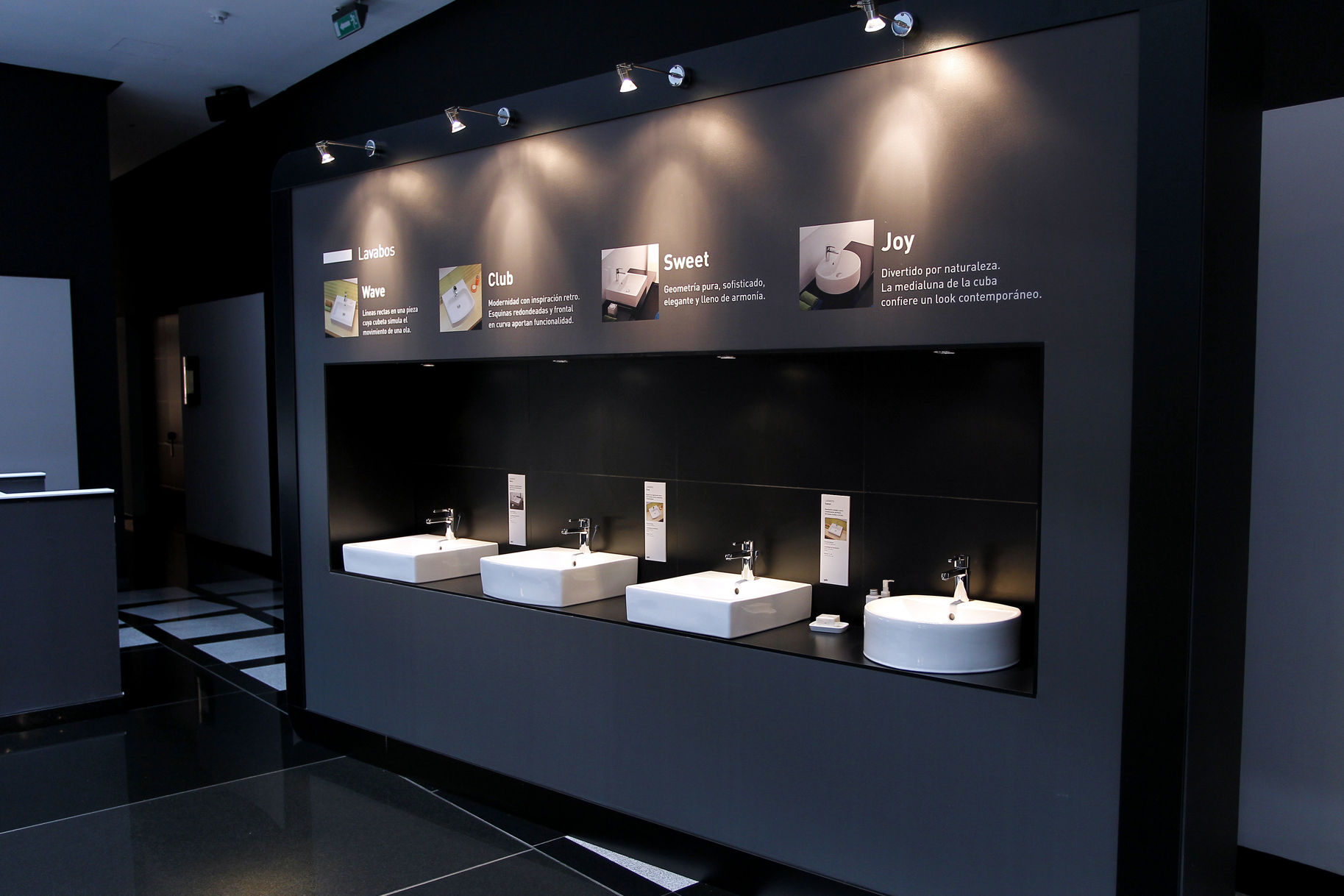 Estudi Blanc I Bàrbara Blanc I Disseny - Projectes - Showroom Gala, pasarel·la de bany