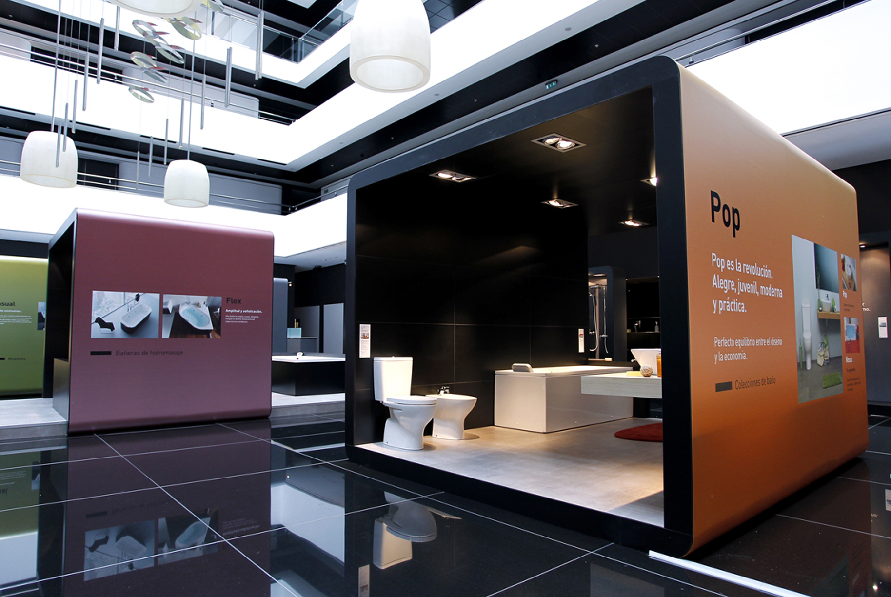 Estudi Blanc I Bàrbara Blanc I Disseny - Projectes - Showroom Gala, pasarel·la de bany