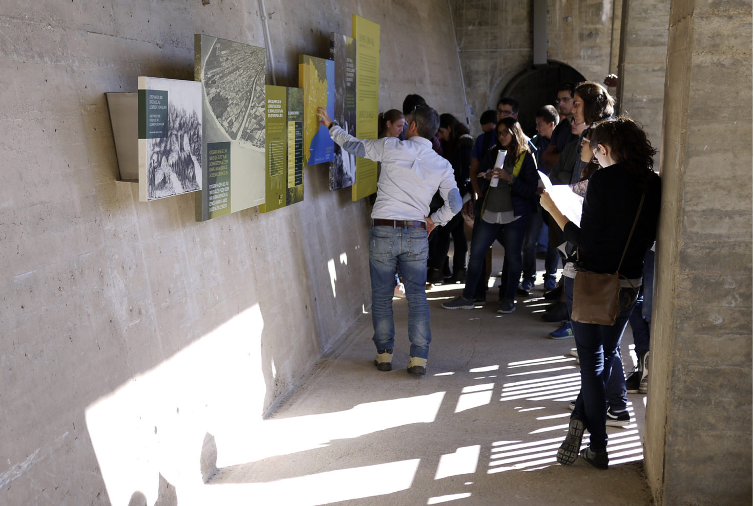 Estudi Blanc I Bàrbara Blanc I Disseny – Projectes – Centre d’interpretació de la presa de la Baells Estudi Blanc I Bàrbara Blanc I Disseny - Projectes - Centre d'interpretació de la presa de la Baells